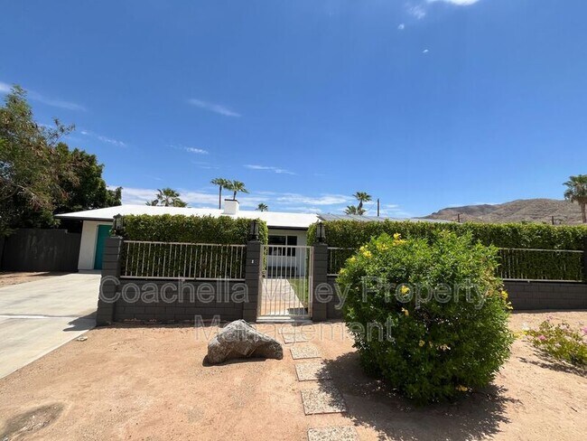 Foto del edificio - 38700 Paradise Way