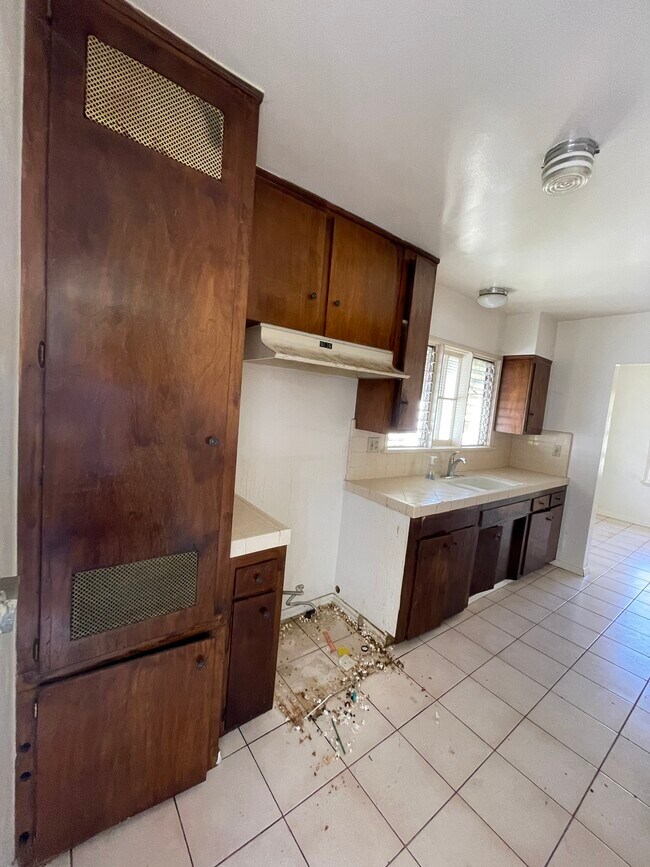 Foto del edificio - 308 E California Blvd