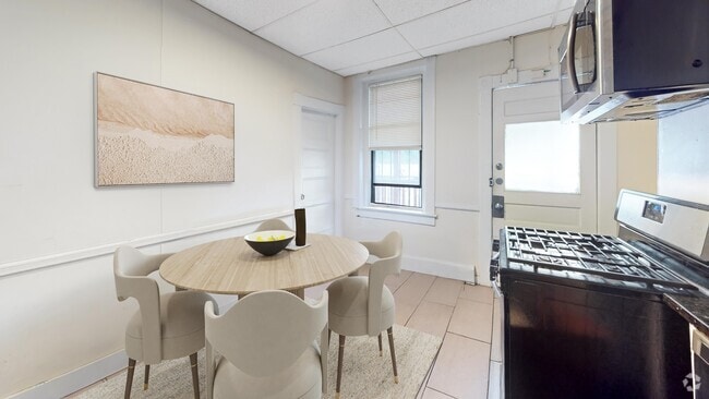 Building Photo - 882 Huntington Ave