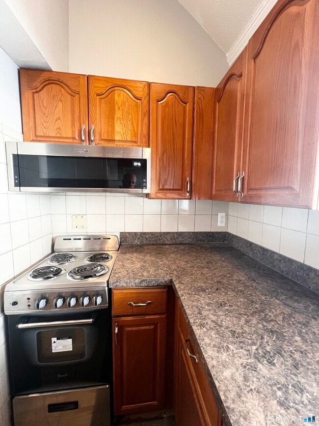 Foto del edificio - 204 S Main St