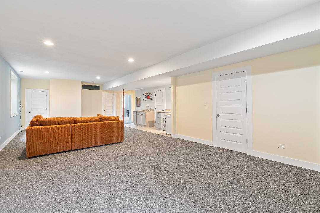 Foto del edificio - 2001 McDaniel Ave