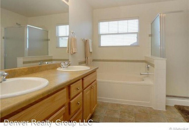 Foto del edificio - 3 br, 3 bath House - 23626 E Mississippi Cir