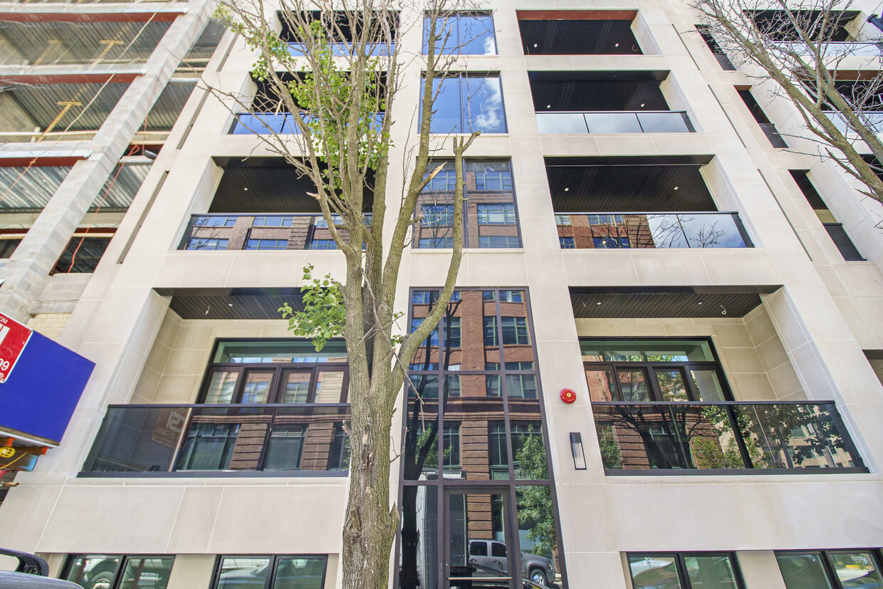 Foto principal - 226 S Green St