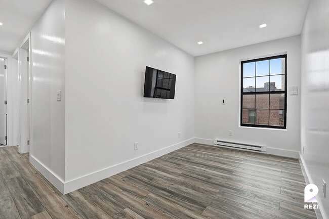 Building Photo - 119-20 Union Tpke