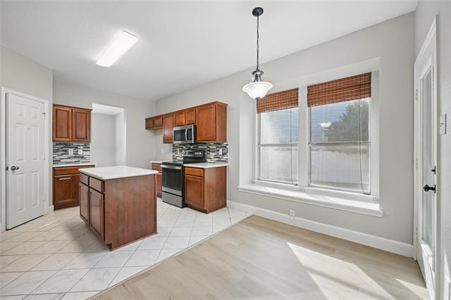 Building Photo - 1224 Kingston Pl