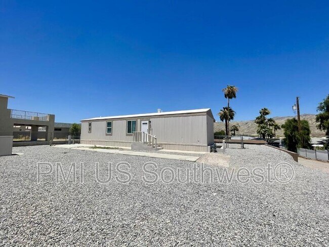 Foto del edificio - 437 Riverfront Dr