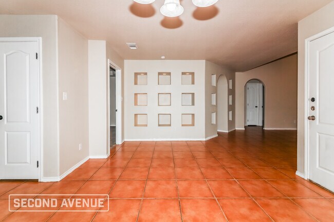 Foto del edificio - 5541 Candace St