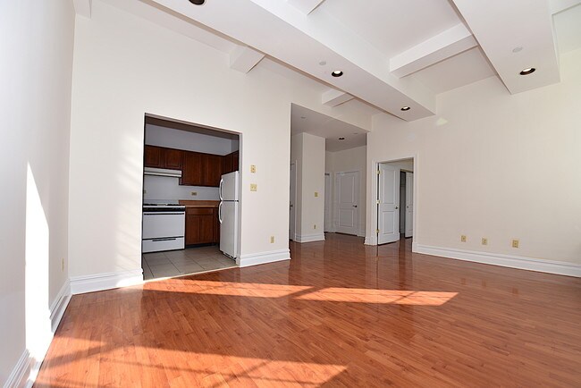 Building Photo - 4502 Ditmars Blvd