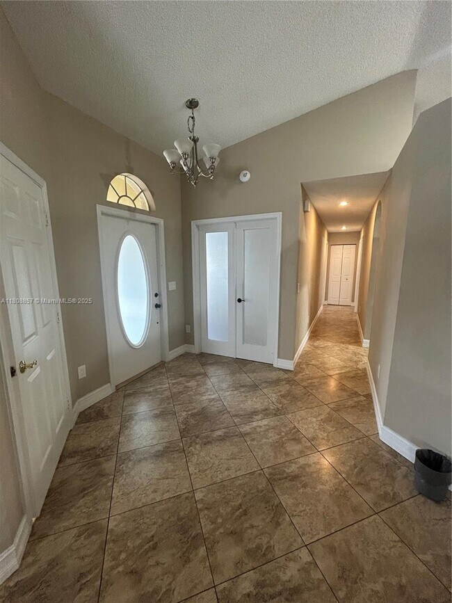 Foto del edificio - 9721 SW 15th Dr