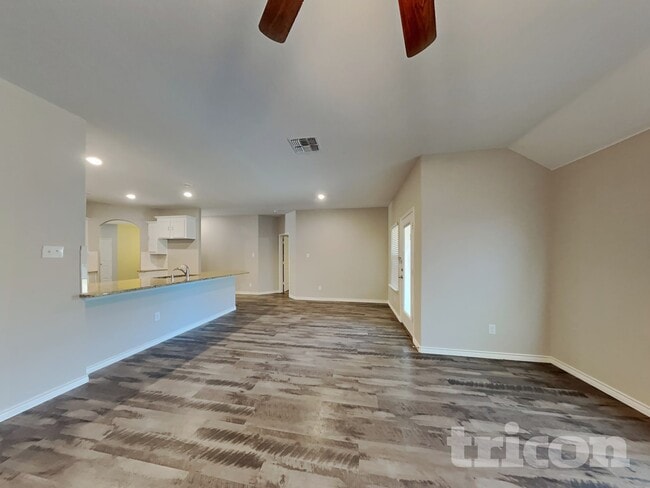 Building Photo - 657 Bassett Hall Rd