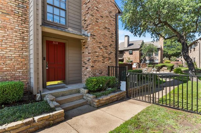 Foto del edificio - 15221 Berry Trail