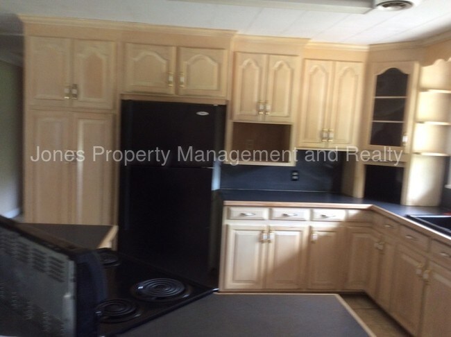 Building Photo - 155 Winterlocken Rd