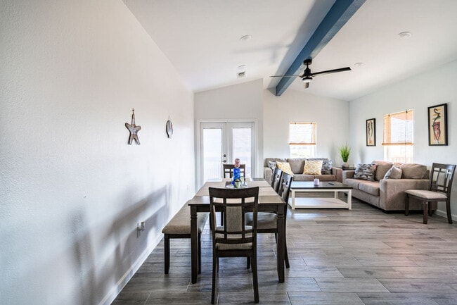 Building Photo - 920 17th St