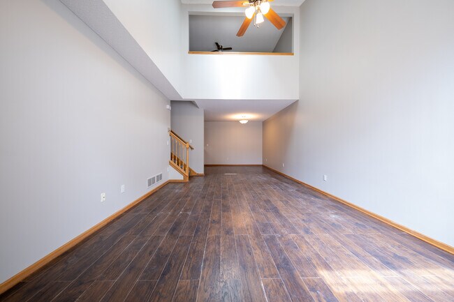 Foto del edificio - 8837 Hastings Cir NE