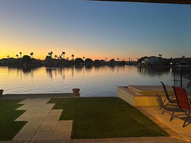 Foto del edificio - 14466 N 87th Dr