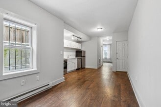 Building Photo - 2305 N College Ave