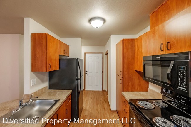 Foto del edificio - 2395-2395 NE Lafayette Ave