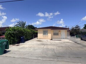 Building Photo - 3821 SW 89th Ct