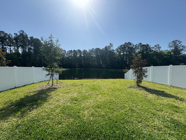 Foto del edificio - Ready Now: Panther Creek Two-Story Single ...