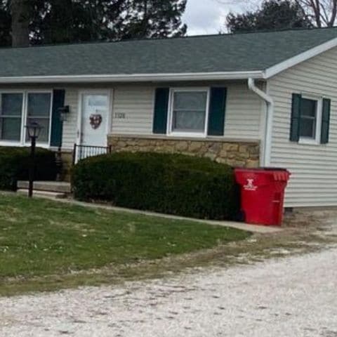 Building Photo - 1320 S Curry Pike