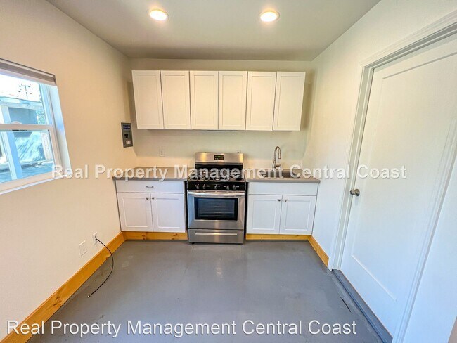 Foto del edificio - Studio, 1 bath House - 485 Luneta Drive