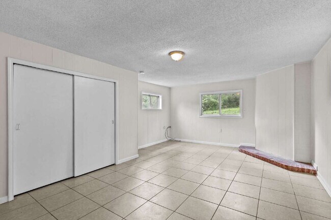 Foto del edificio - Perfect Blend of Convenience & Comfort on ...