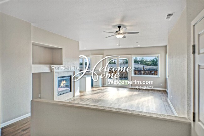 Building Photo - Coming Soon - Remodeled South Meadows Home...