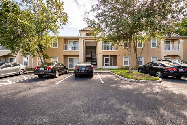 Foto del edificio - Spacious 2BR/2BA Condo – First Floor, Gate...