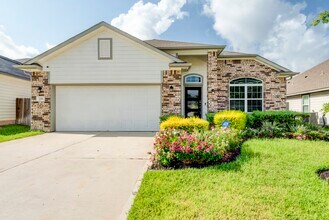 Building Photo - 208 Shoreview Dr