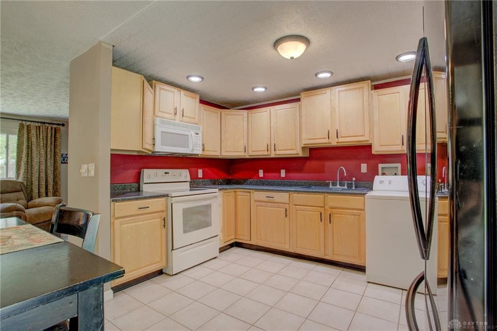 Building Photo - 5745 Beth Rd