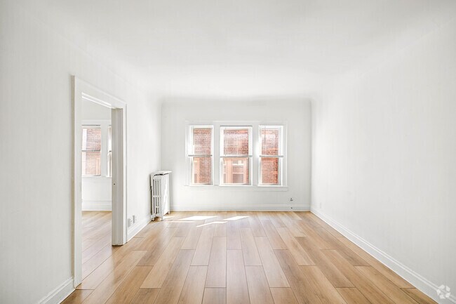 2 habitaciones, 1 baño - 800 pies cuadrados - Sala de estar - Manstan