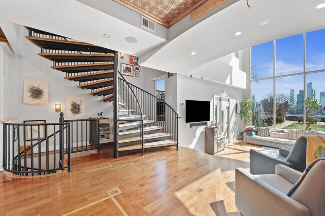Foto del edificio - 438 Gregory Ave