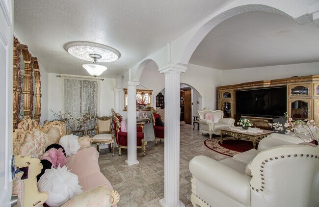 Foto del edificio - 12313 Kayla Ln