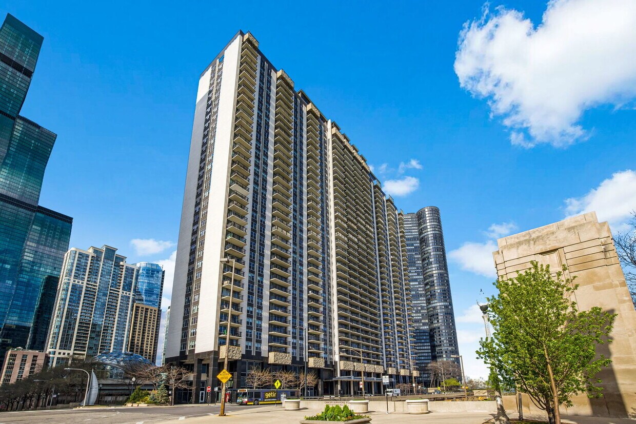 Foto principal - 400 E Randolph St