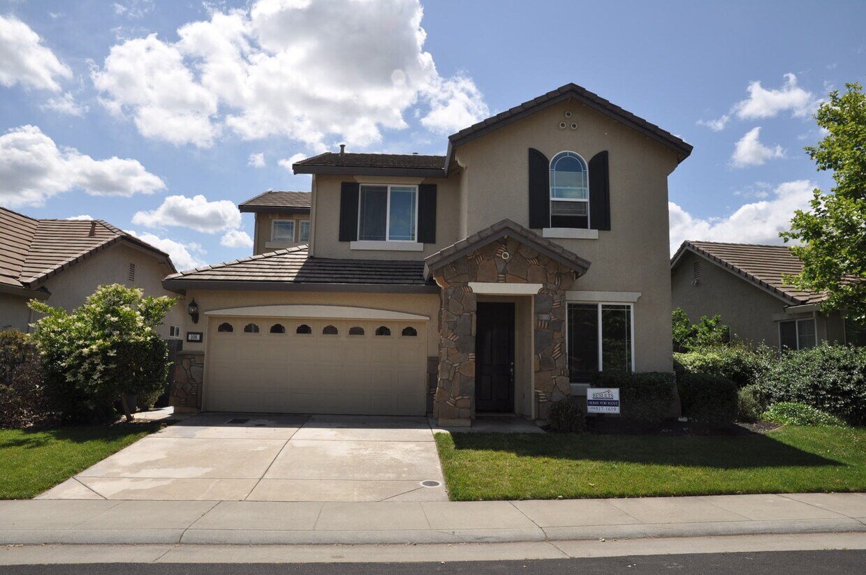 Primary Photo - Cul de Sac Spacious 4 Bedroom Two-Story Home