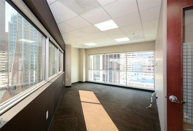 Foto del edificio - 1800