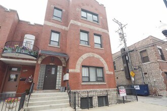 Building Photo - 2347 W 24th Pl