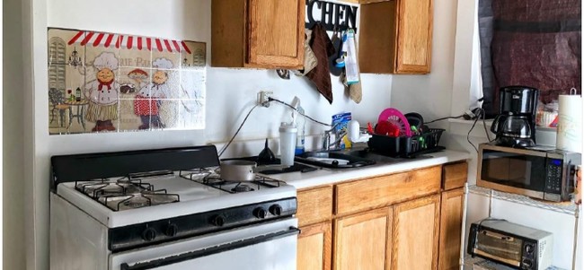 Interior Photo - 8103 S Luella Ave