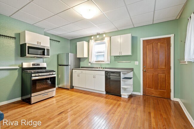 Building Photo - 3 br, 1 bath House - 208 Edmond Street
