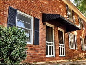 Building Photo - 298 Nichol St