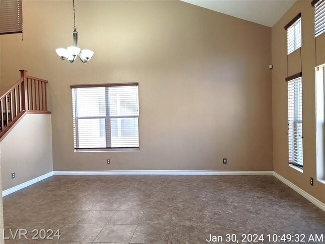 Building Photo - GORGEOUS HOME IN THE HIGHLY DESIRABLE MOUN...