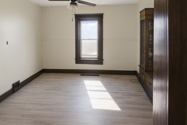 Foto del edificio - 5815 Snow Rd