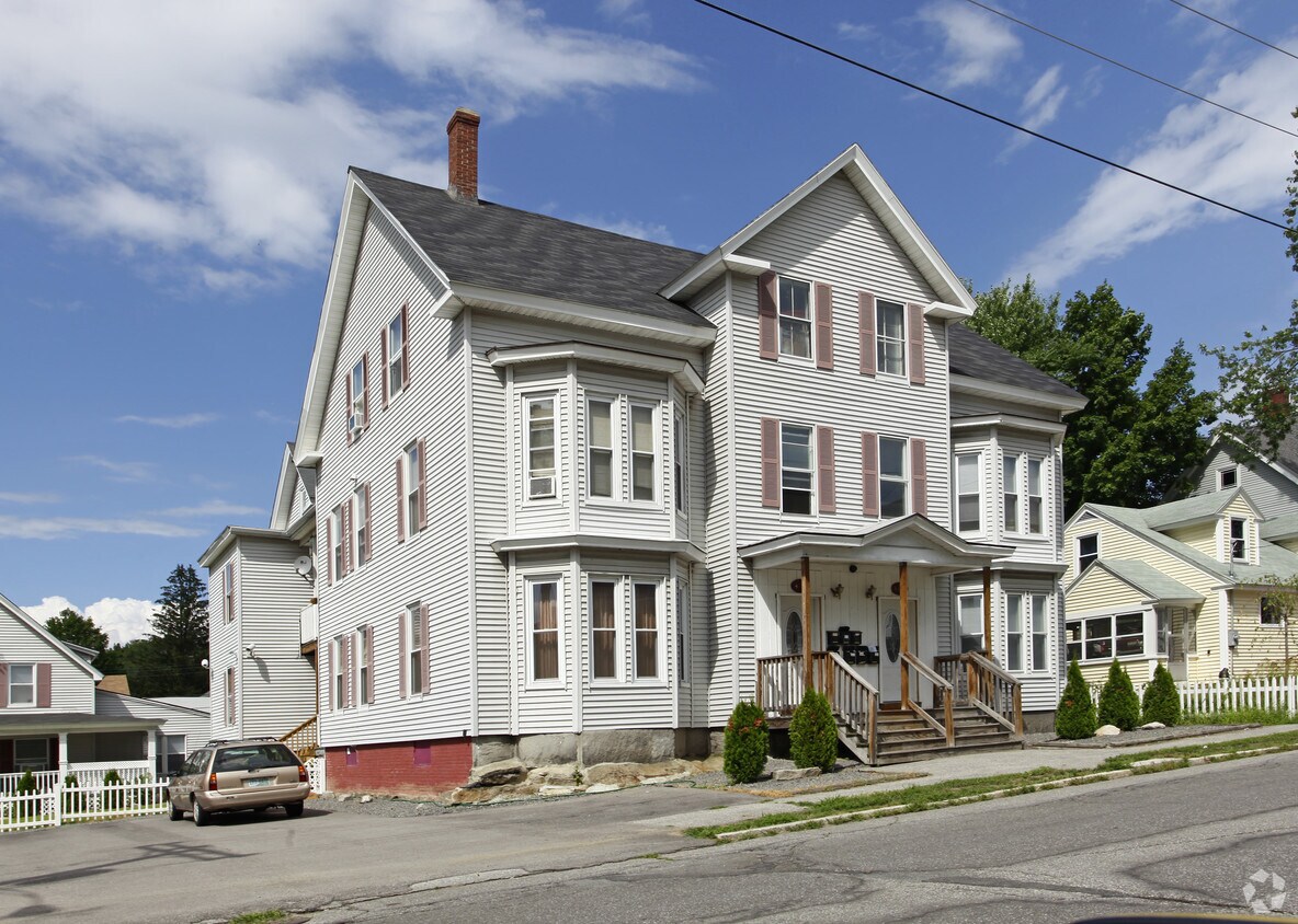 Primary Photo - 400 Hanover St