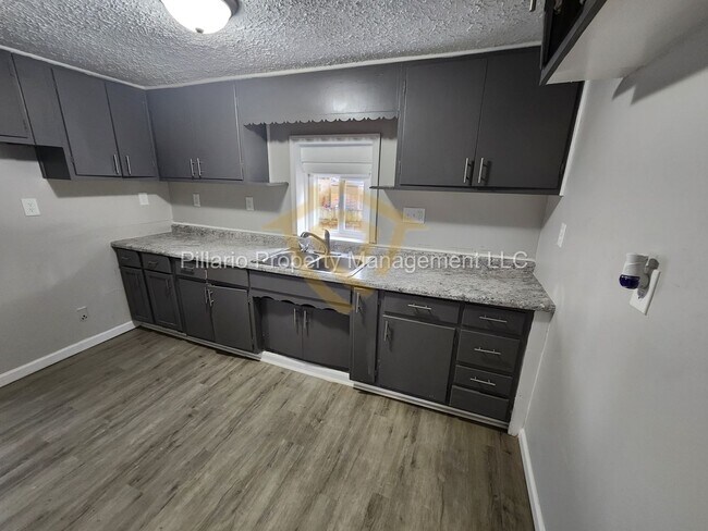 Foto del edificio - Newly renovated 2 bedroom, 2 bathroom home...