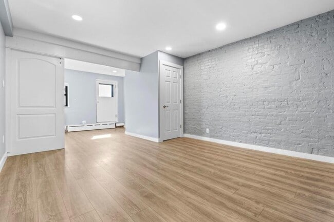 Building Photo - 1 bedroom in New York NY 10011