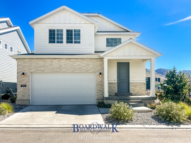 Foto del edificio - Modern Home in Highland!