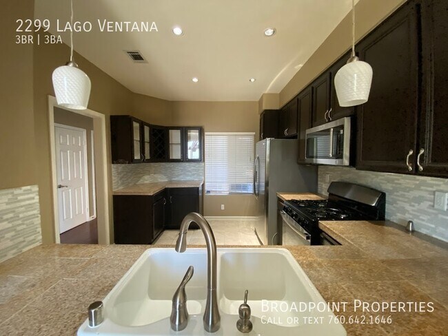 Foto del edificio - 2299 Lago Ventana