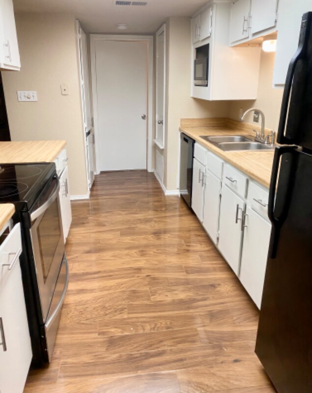 Foto del edificio - 5418 Lansingford Trail