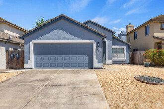 Building Photo - 8753 Redwood Grove Way