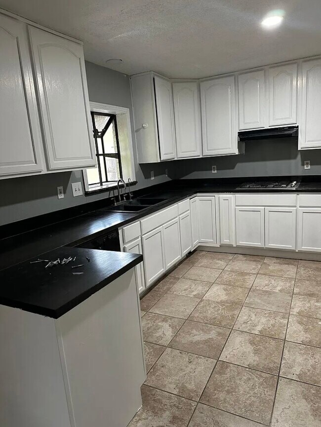 Foto del edificio - 611 N Shady Ln